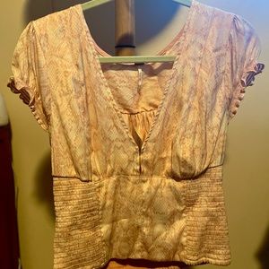 NWT Free People Puff Sleeve Blouse- Size L color rose